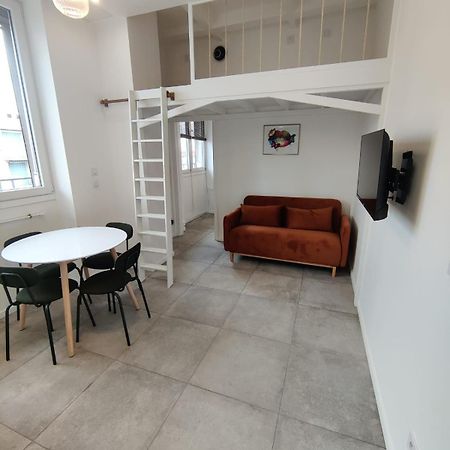 Loft Chic Avec Mezzanine Contemporaine Apartman Vénissieux Kültér fotó