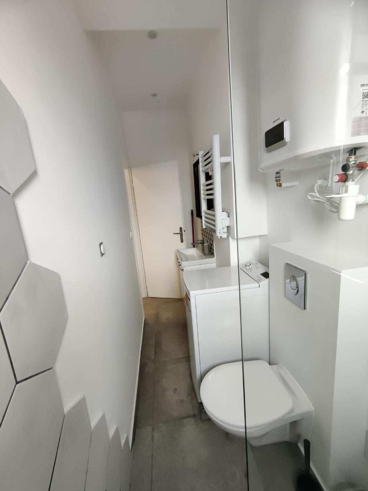Loft Chic Avec Mezzanine Contemporaine Apartman Vénissieux Kültér fotó