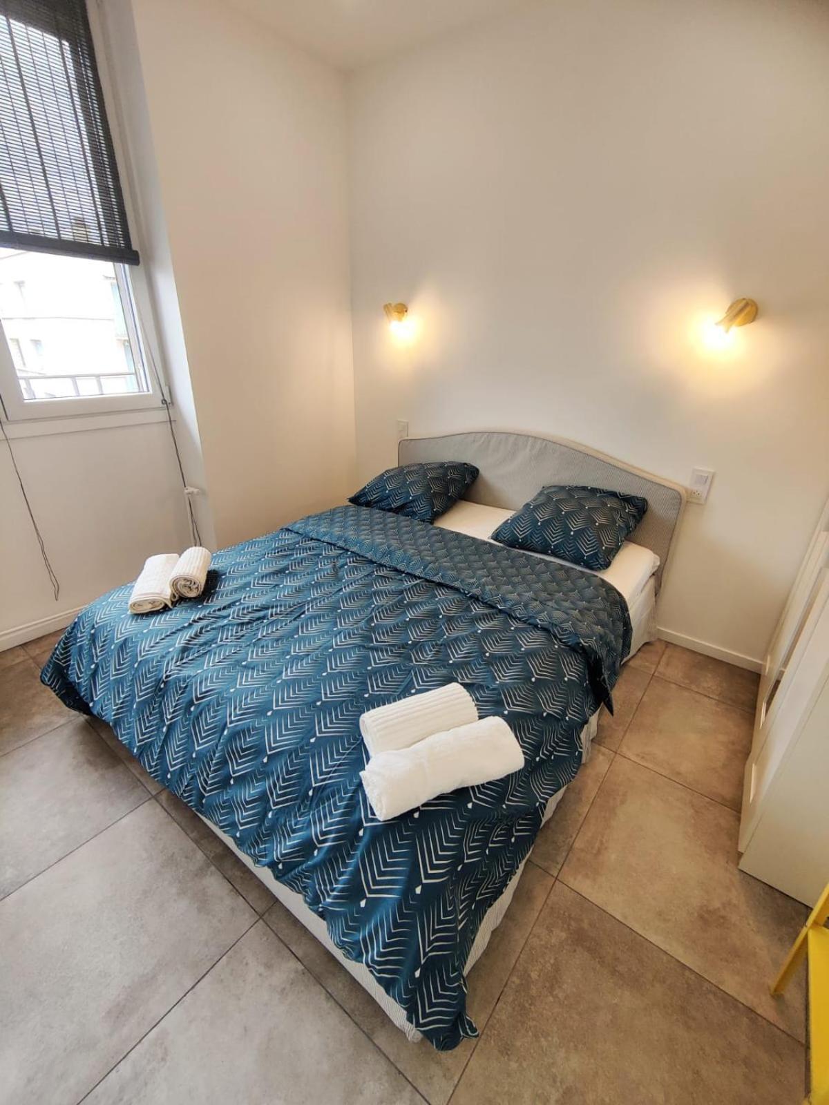Loft Chic Avec Mezzanine Contemporaine Apartman Vénissieux Kültér fotó